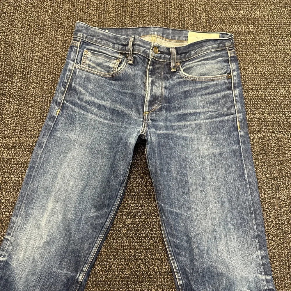 Rag & Bone Blue Jeans Men's 31 X32 Fit 2 Slim Fit Denim Mid Rise Button Fly